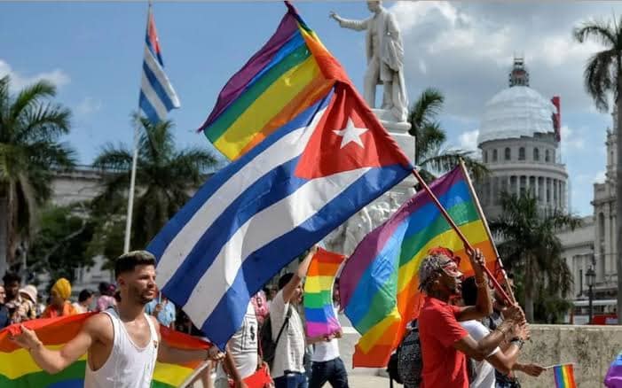 CUBA APRUEBA MATRIMONIO HOMOSEXUAL