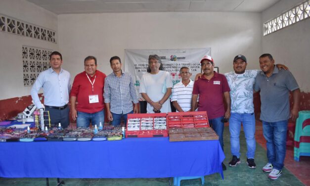 ENTREGAN LENTES DEL PROGRAMA APOYO VISUAL EN TU COMUNIDAD EN YAUTEPEC