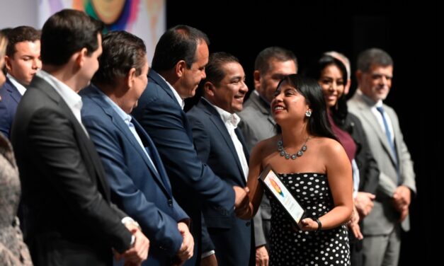 ENTREGA CUAUHTÉMOC BLANCO PREMIO ESTATAL DE LA JUVENTUD  2022