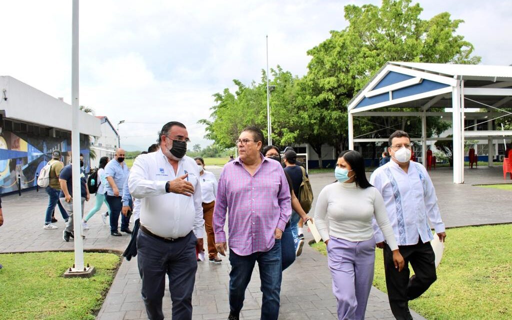 INSTALA SMYT MÓDULO ITINERANTE EN TECNOLÓGICO DE ZACATEPEC PARA EXPEDICIÓN DE LICENCIAS