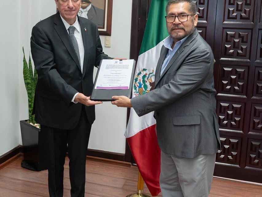 RINDE PROTESTA ANTE SECRETARIO DE GOBIERNO, VÍCTOR MANUEL MERCADO SALCEDO COMO TITULAR DE LA COORDINACIÓN ESTATAL DE PROTECCIÓN CIVIL