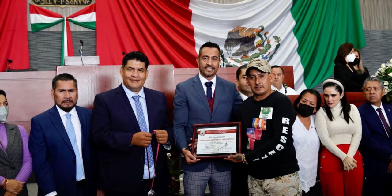 El presidente del Congreso entrega premios al altruismo.