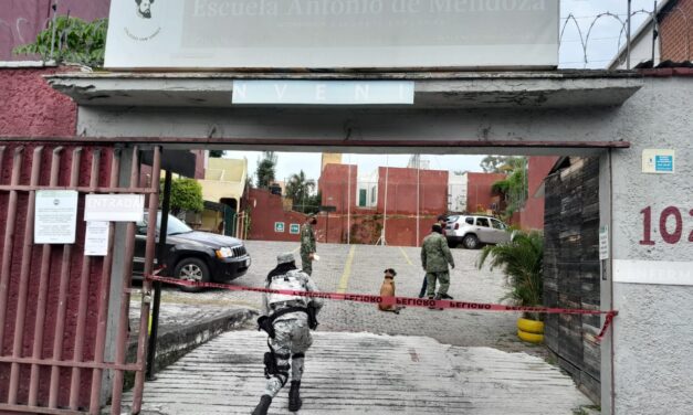 AMENAZA DE BOMBA EN COLEGIO DE CUERNAVACA