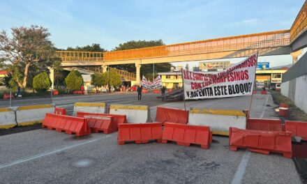 Sigue Bloqueada La Autopista Cuautla via La Pera.