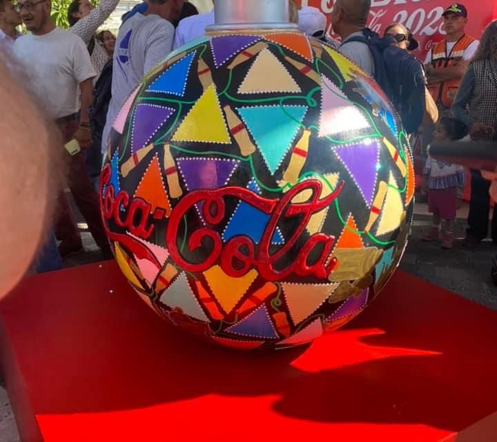 Develación de la esfera Coca-Cola en Cuautla, Morelos”