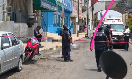 ENFRENTAMIENTO ENTRE EXTORSIONADORES??? EN LA BASE DE RUTA 85 AHÍ EN LOS ARCOS DE CUAUTLA…