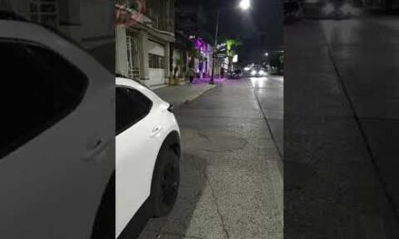 POLICÍA CORRUPTA DE CUAUTLA MANDA GRÚAS A LEVANTAR AUTOS SIN JUSTIFICACIÓN.